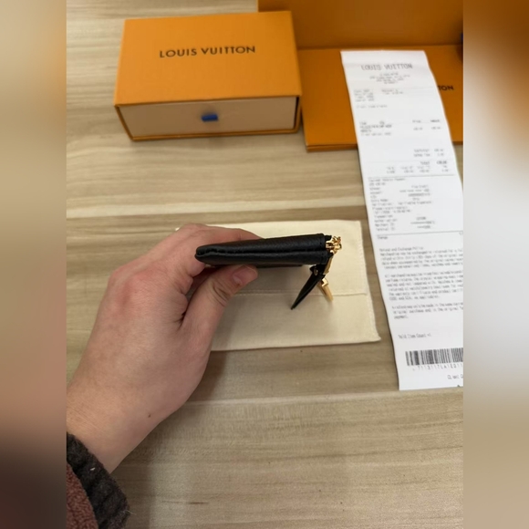 Louis Vuitton Key Pouch - Picture 2 of 15